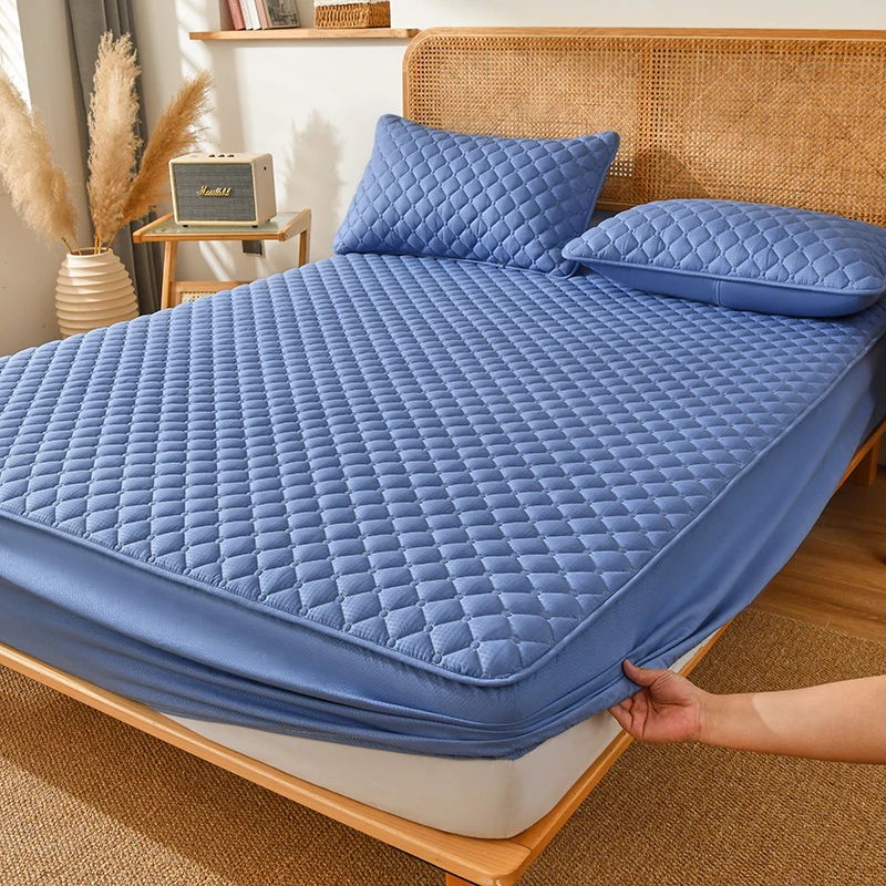 Luxury Quilted Bed Cover & Pillowcase Set — image 2