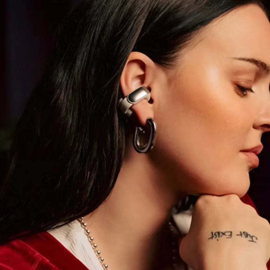 Comfortable open-ear earbuds designed for music, calls, work, travel, and everyday movement. — image 3